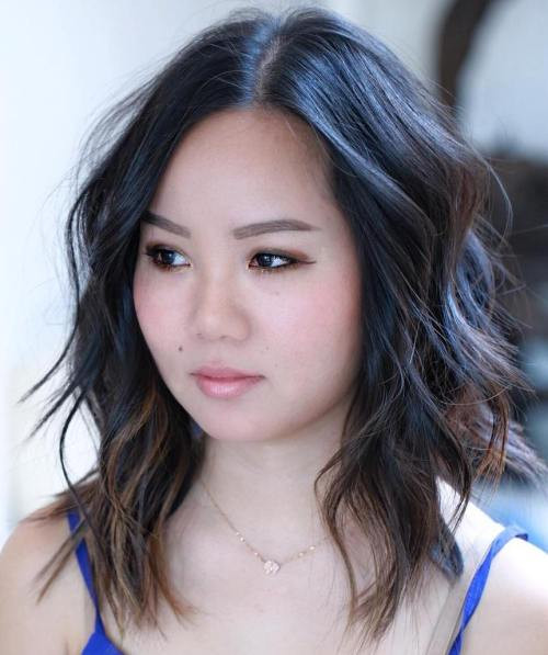 Medium Length Hairstyles For Long Faces
 30 Stylish and Sassy Bobs for Round Faces