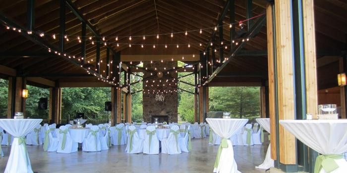 Memphis Wedding Venues
 Lichterman Nature Center Weddings