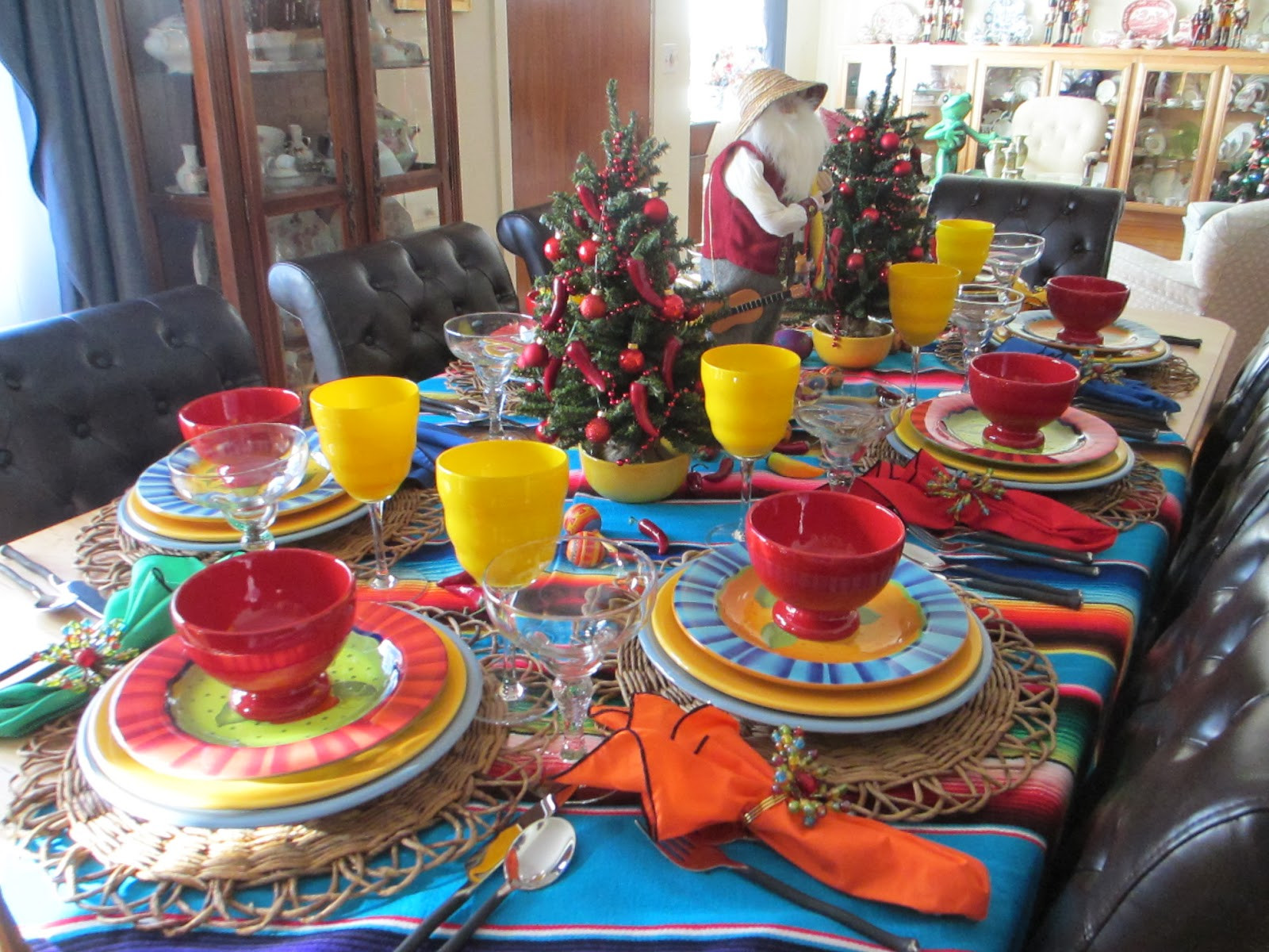 Mexican Christmas Party Ideas
 The Wel ed Guest Mexican Christmas Tablescape