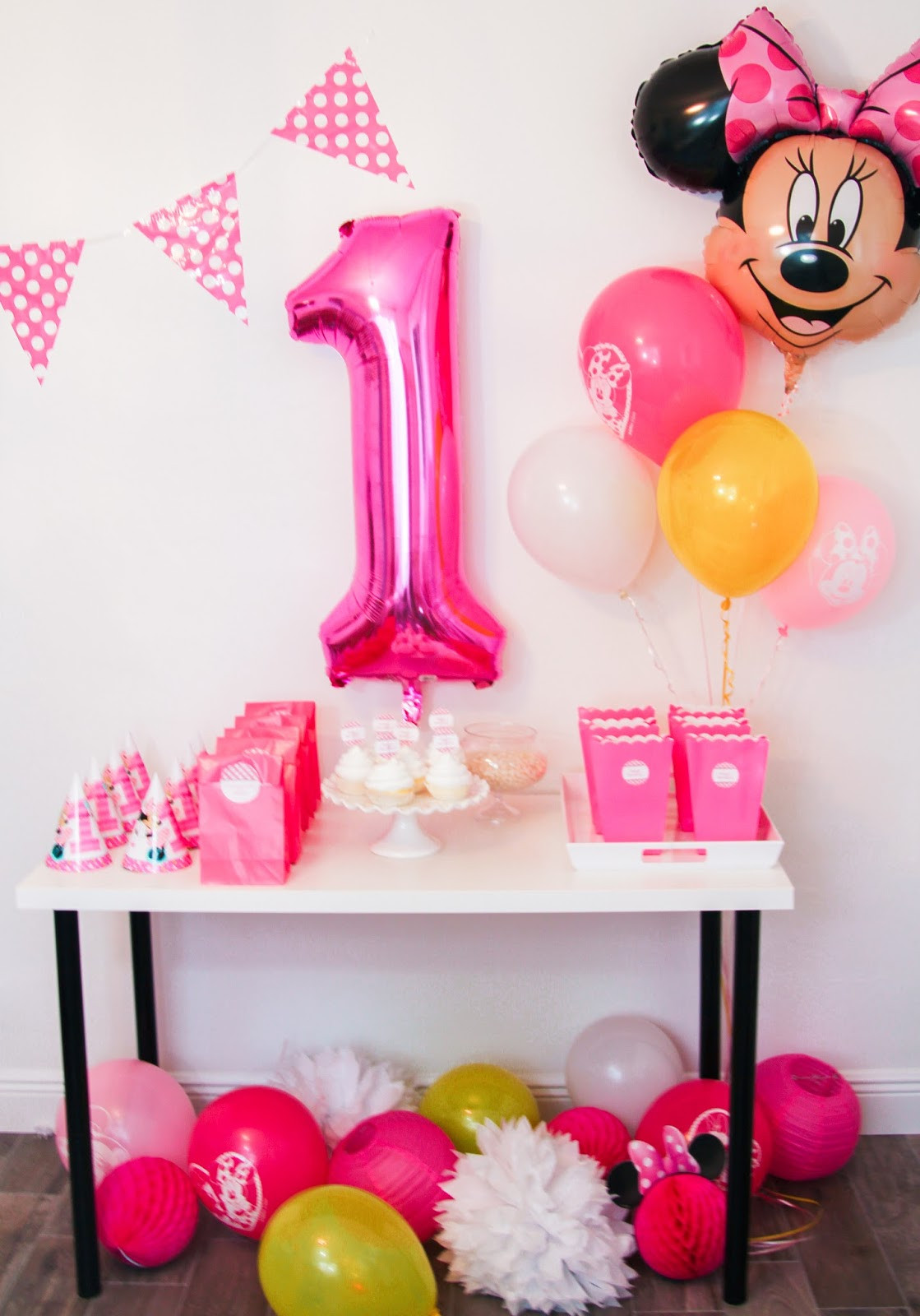 Minnie Mouse 1st Birthday Party
 Minnie Mouse First Birthday Party