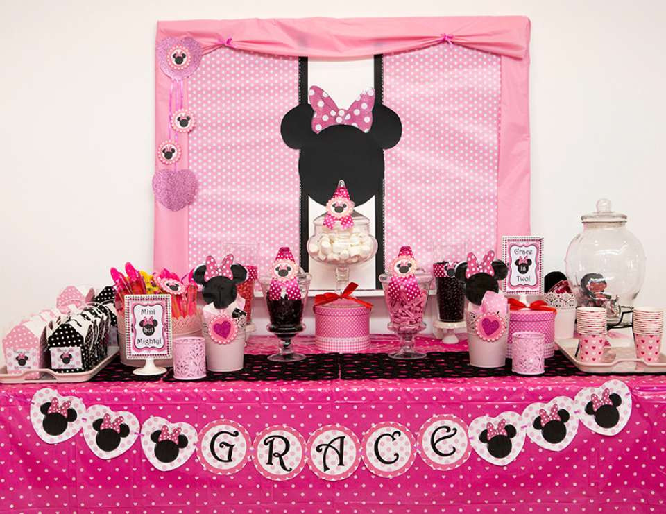 Minnie Mouse Birthday Decor
 35 Best Minnie Mouse Birthday Party Ideas