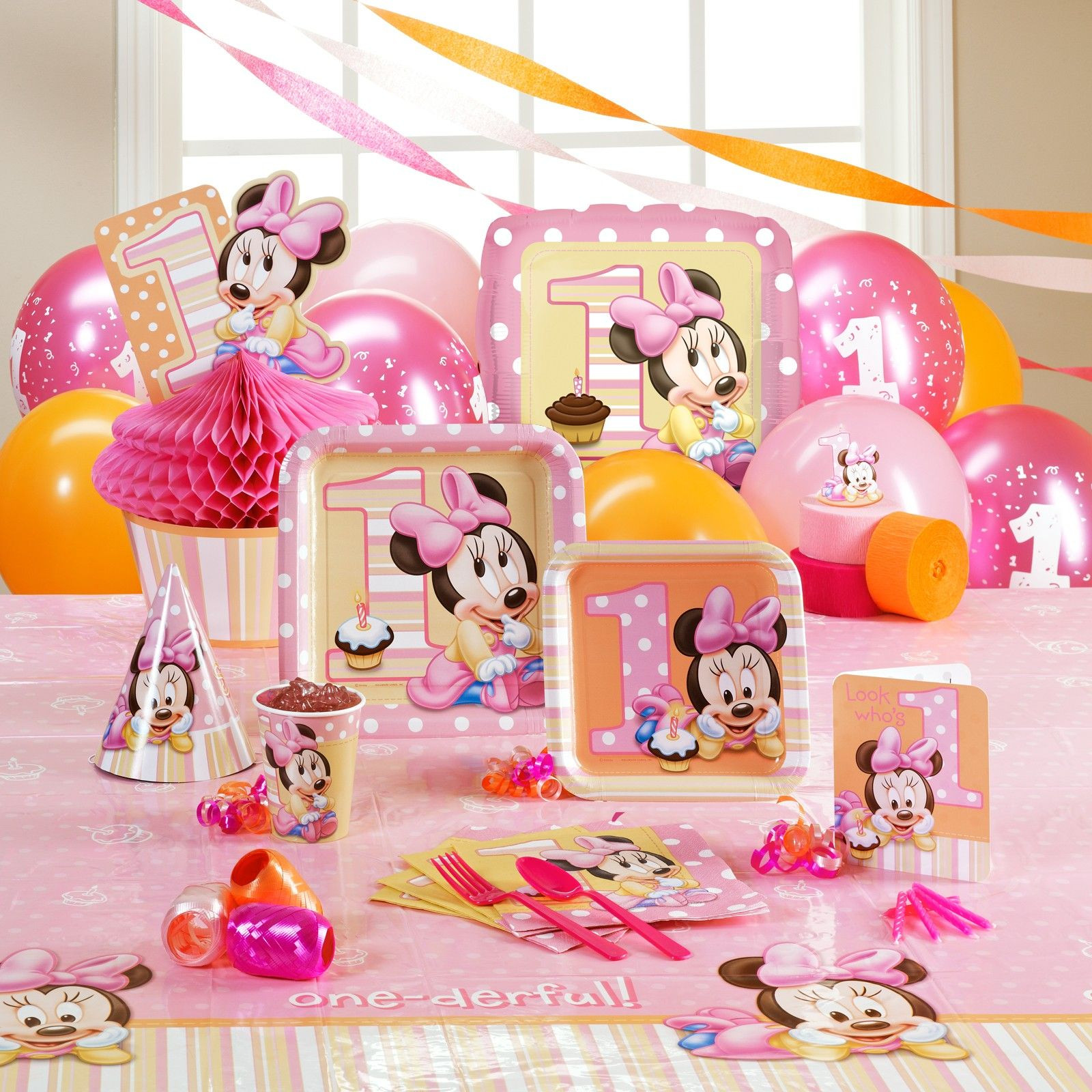 Minnie Mouse Ideas For 1st Birthday Party
 Disney Minnie s 1st Birthday Party Supplies