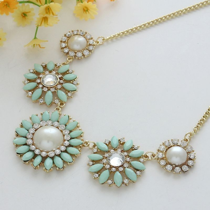 Mint Green Necklace
 Fashion Trend Seeker Shop Mint Green Floral Necklace