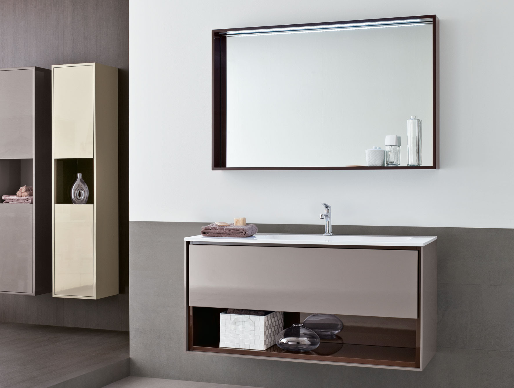 Modern Bathroom Mirror
 Frame FR2 Modern Italian Designer Bathroom Furniture in
