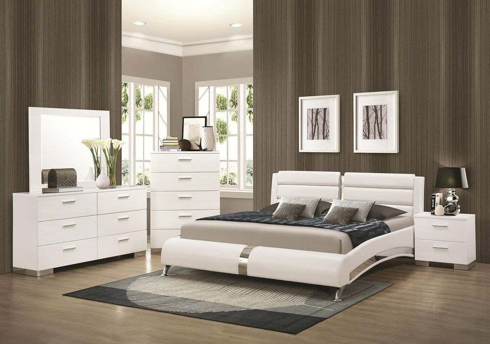 Modern White Bedroom Set
 STANTON Ultra Modern 5pcs Glossy White King Size Platform