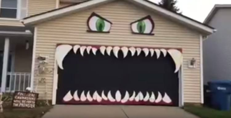 Monster Garage Door
 Woman’s Garage Door Puts on Quite a Show When She Puts It Down