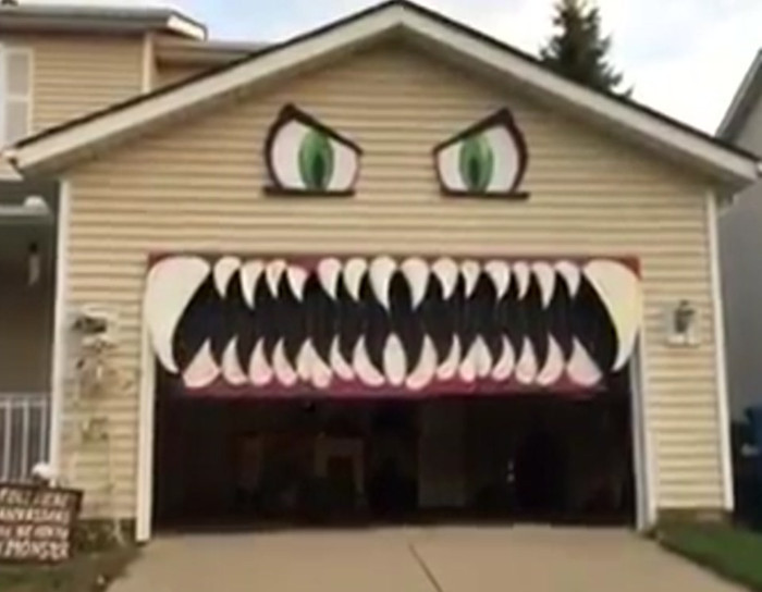 Monster Garage Door
 Monster garage door