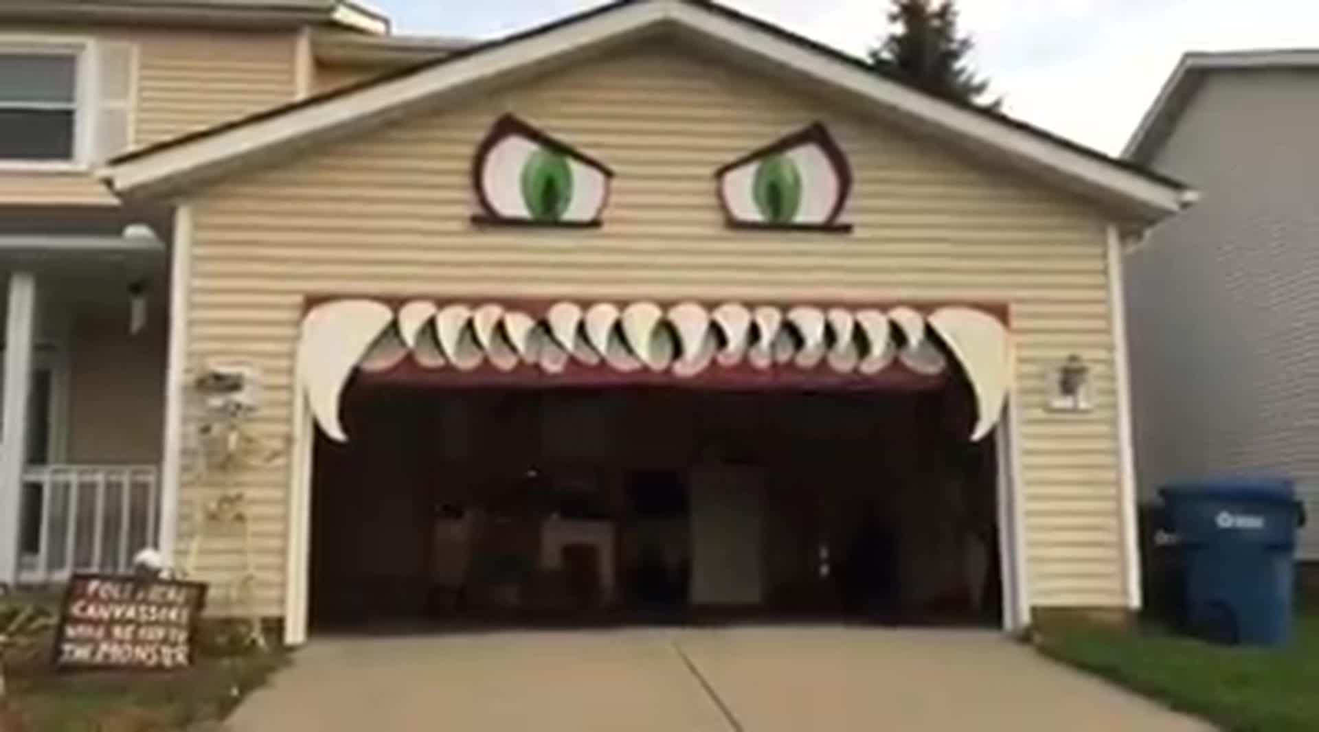 Monster Garage Door
 Garage Door Looks Like Monster