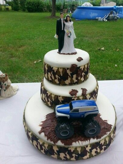 Mudding Wedding Cakes
 Camo mud truck wedding cake Cissy s Sweets