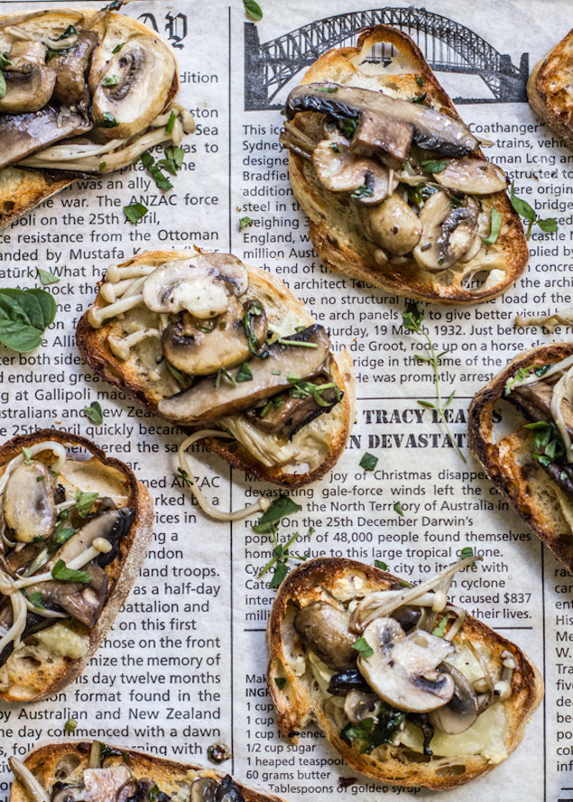 Mushroom Bruschetta Recipe
 Port Cooked Mushroom Bruschetta with Brie – Honest Cooking