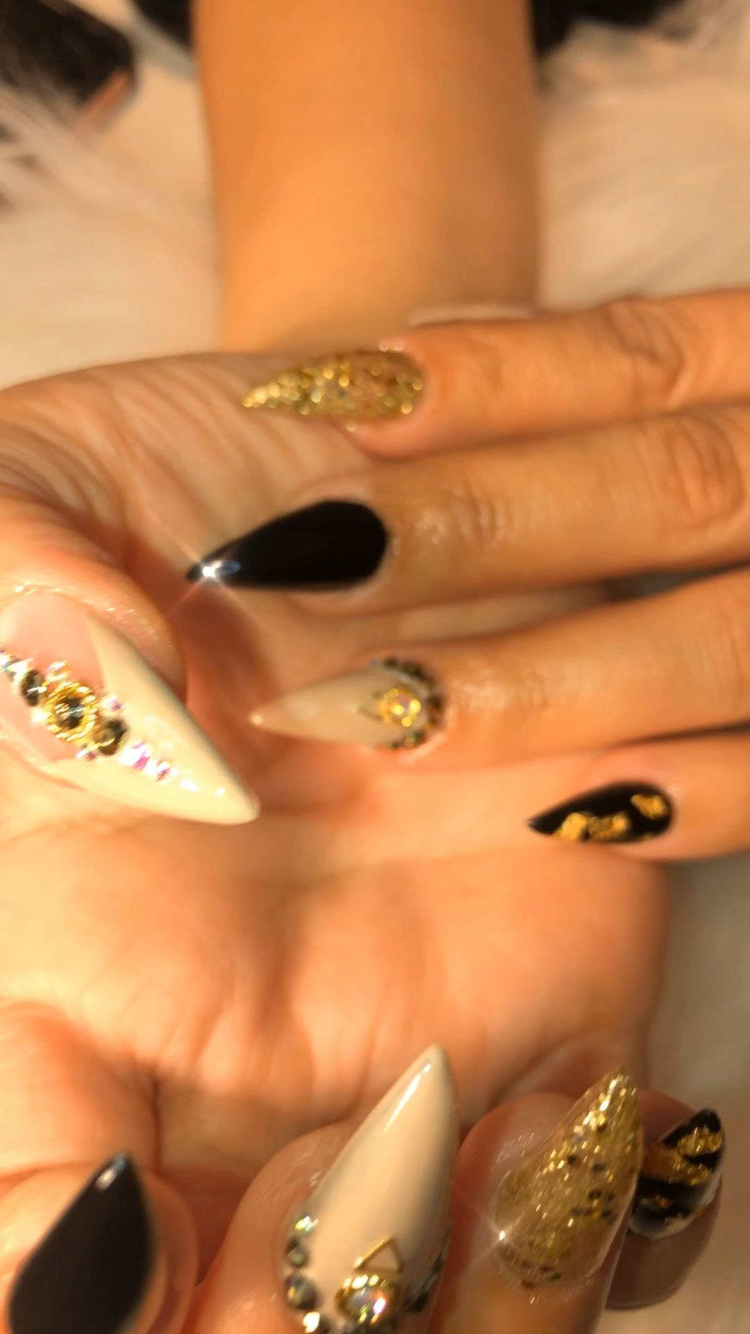 Nail Art Greensboro Nc
 Black&Gold 🎩 yournailsdone nails nailsofinstagram