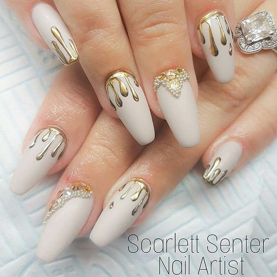 Nail Designs White And Gold
 Gold Nails 35 Gold Nail Designs