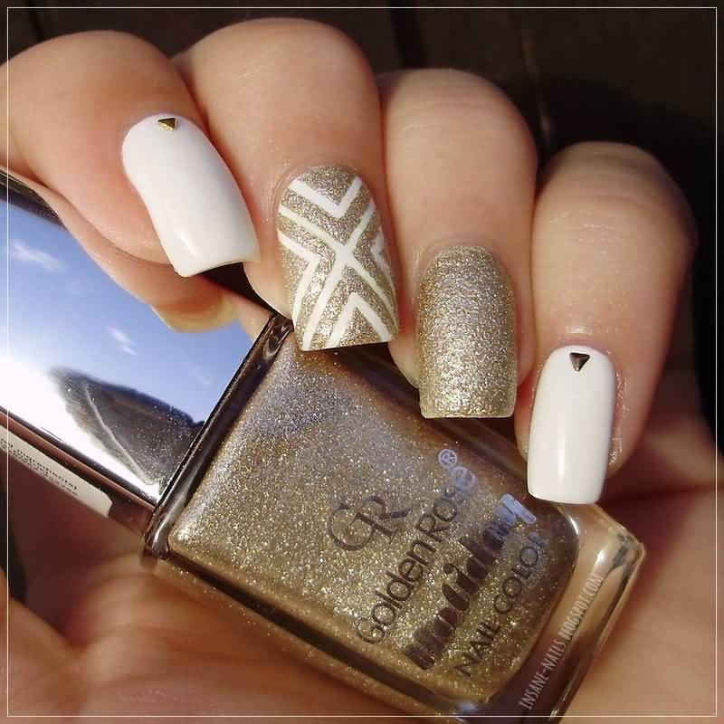 Nail Designs White And Gold
 55 Stylish White And Gold Nail Art Design Ideas