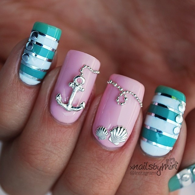 Nail Designs With Anchors
 15 Fashionable Nail Designs with Anchor Patterns for