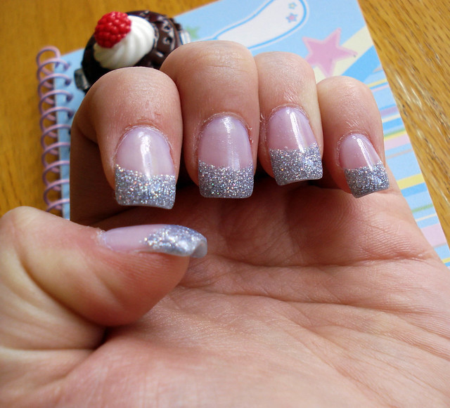 Nails With Silver Glitter
 Silver Glitter Tip Nails