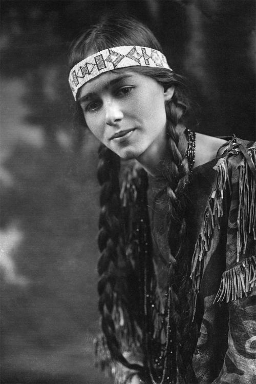 Native American Women Hairstyles
 28 best Cherokee Indian women images on Pinterest