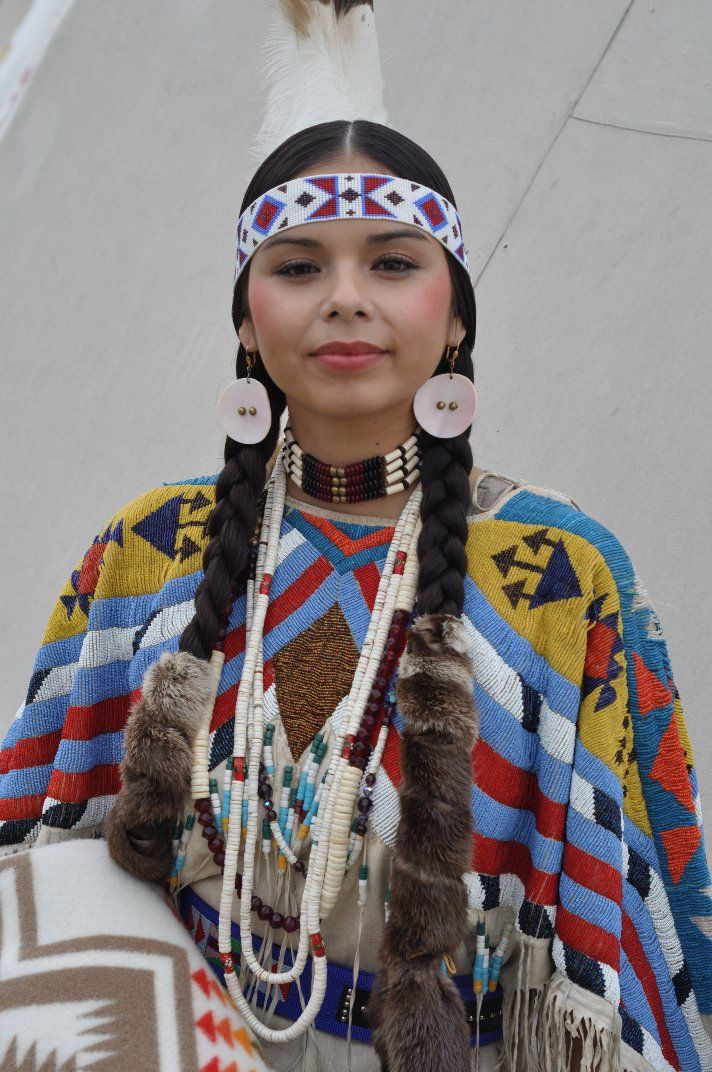 Native American Women Hairstyles
 Latonia Andy Yakama Nation Beadwork Pendleton Round
