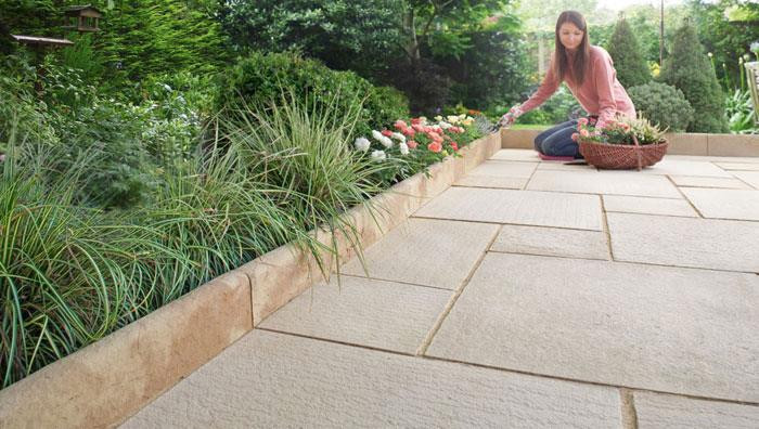 Natural Stone Landscape Edging
 Hewnstone Natural Stone Effect Edgings