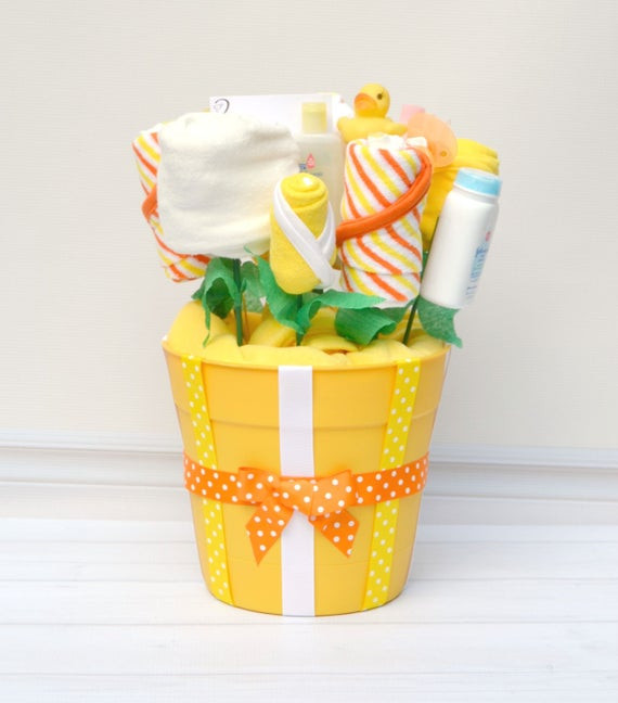 Neutral Baby Gift Ideas
 Baby Gifts Neutral Baby Bath Gift Basket Gender Reveal