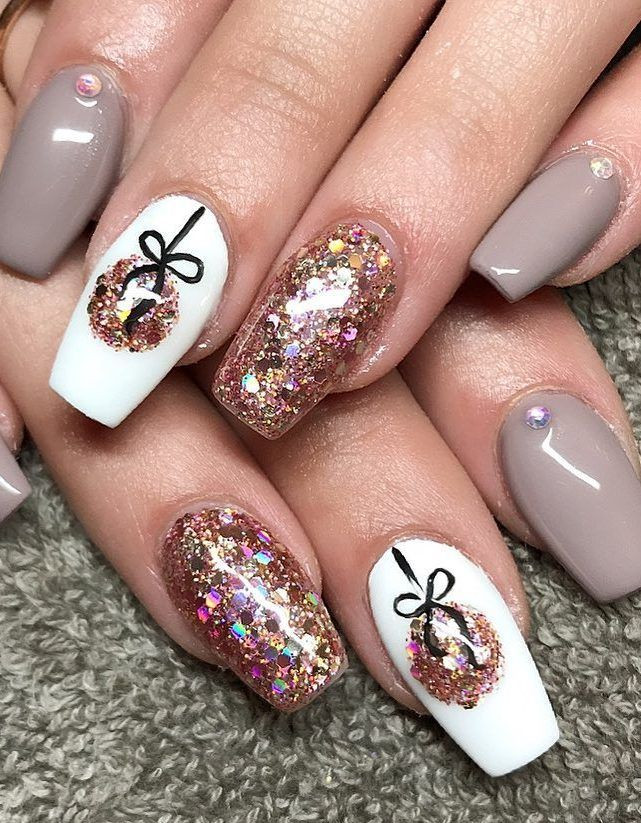 New Years Nail Ideas
 41 SUPRISING CHRISTMAS NAIL ART DESIGN Ideas for This new