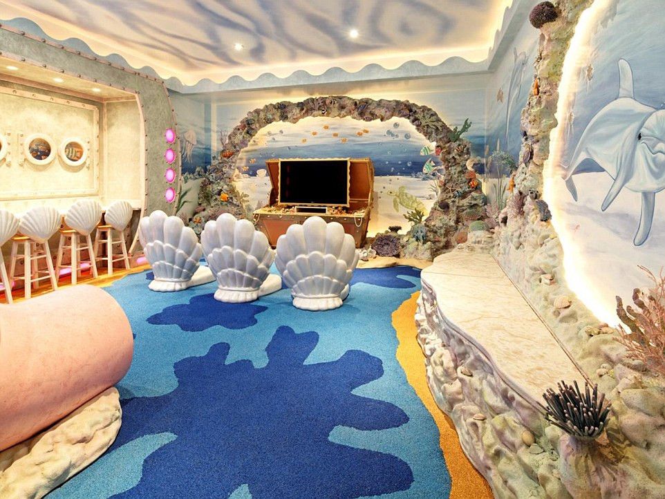 Ocean Themed Kids Room
 Inside the Frozen inspired imagination suites
