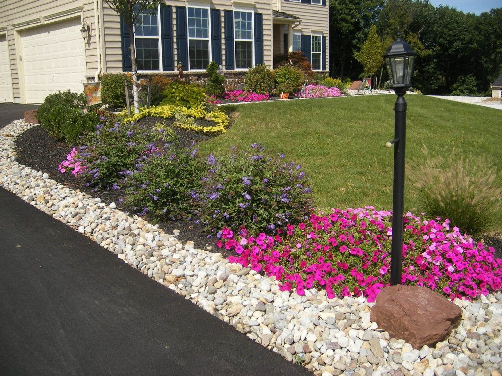 Outdoor Landscape Driveway
 frame driveway with mulch Google Search