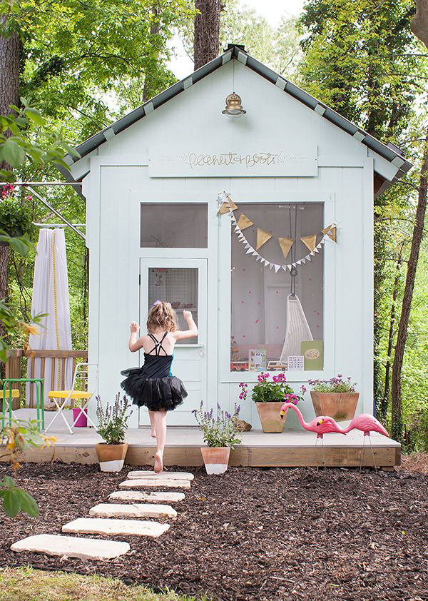 Outdoor Playhouse For Kids
 20 Cheerful Outdoor Kids Playhouses