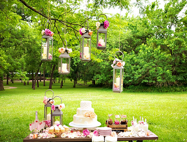 Outdoor Wedding Themes Summer
 10 Chic Ideas For A Summer Wedding Theme