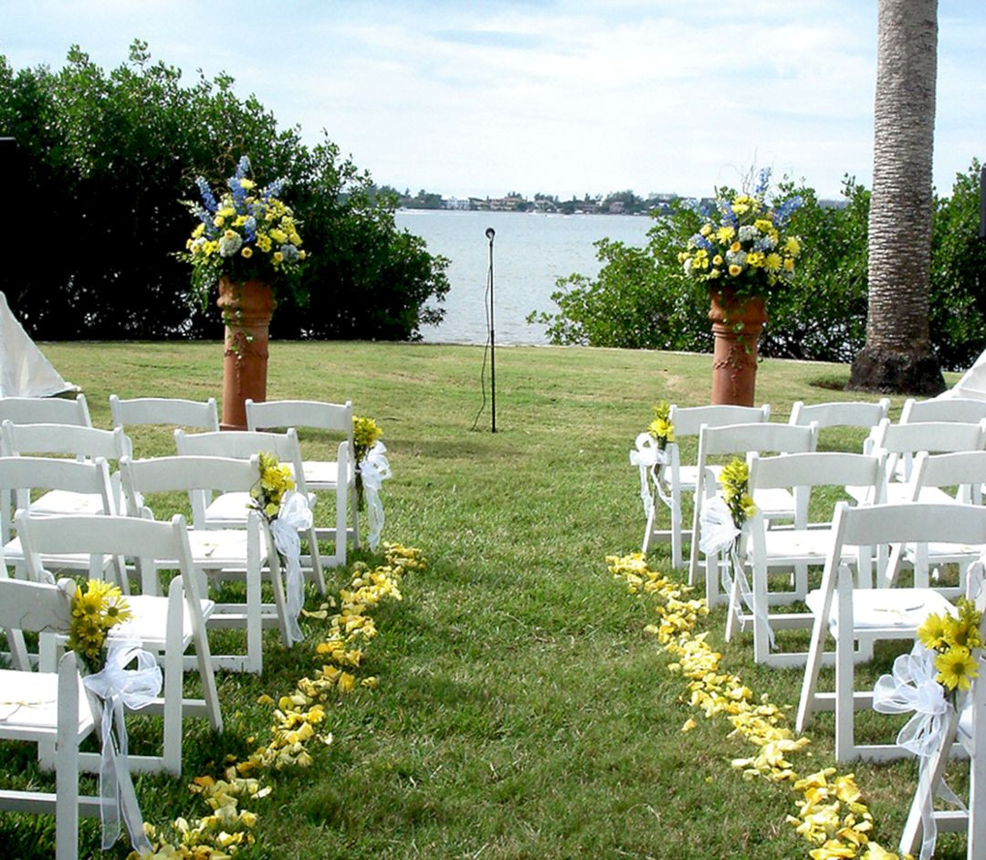 Outdoor Wedding Themes Summer
 Best 30 Summer Outdoor Wedding Decorations Ideas 2018