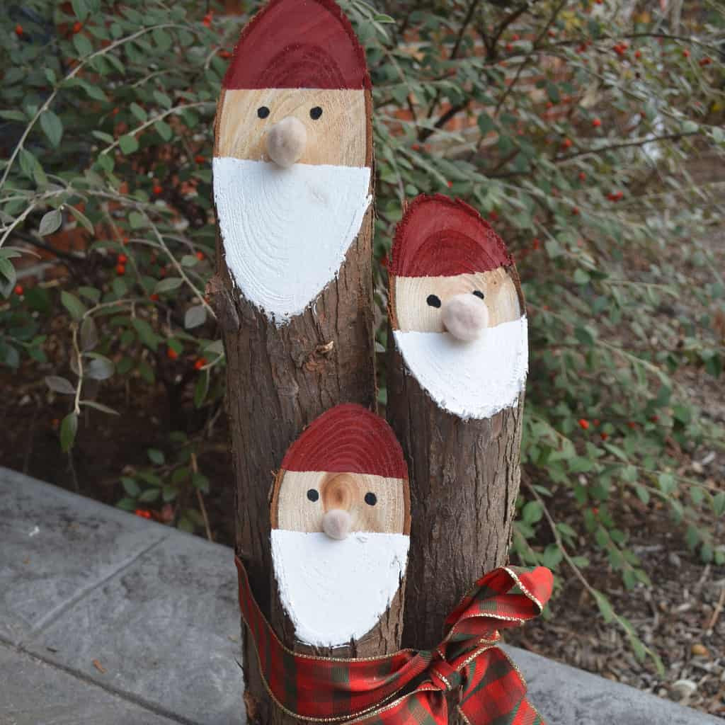 Outdoor Wood Crafts
 Get Inspired With 10 Cheerful Christmas Outdoor