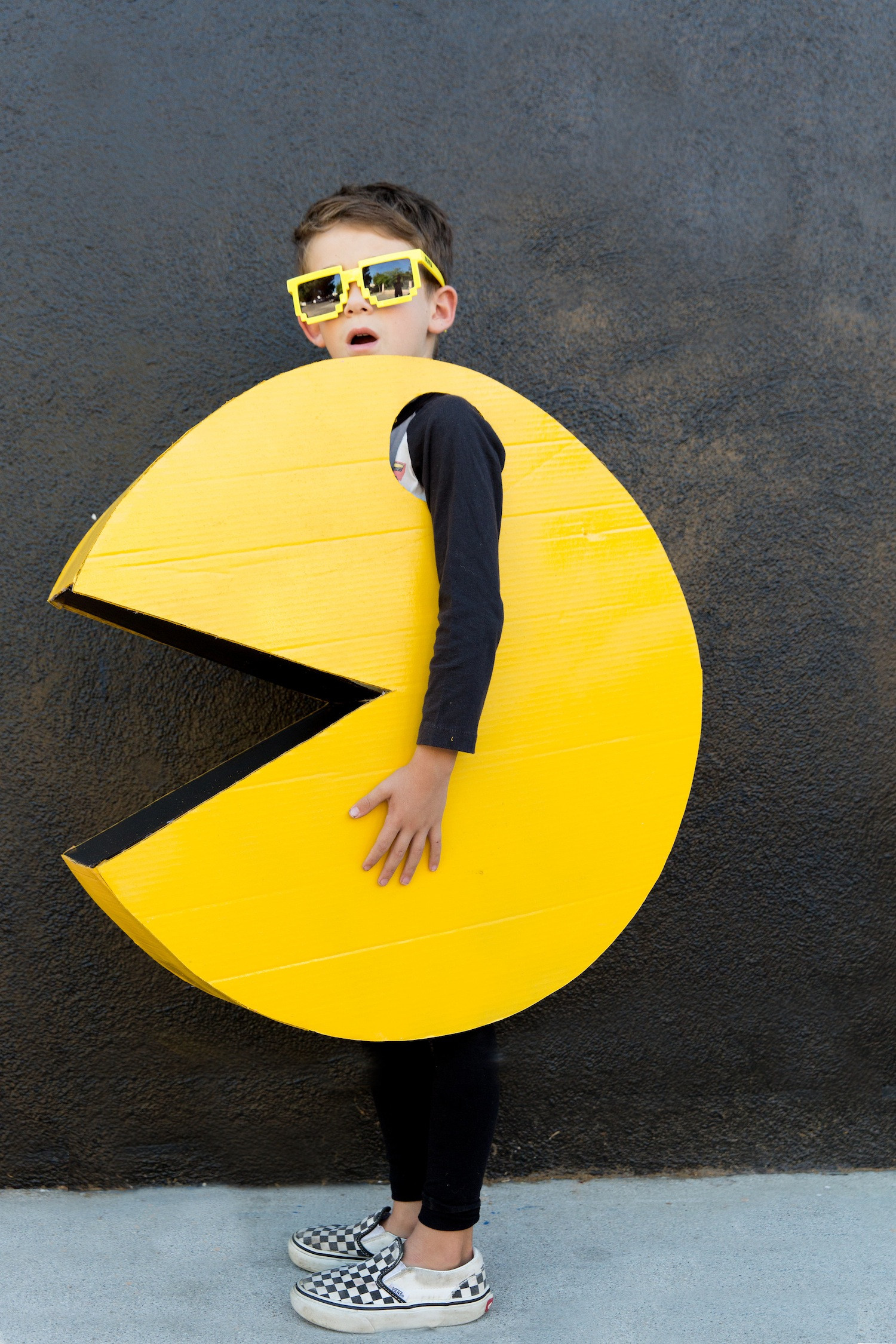 Pacman Costume DIY
 DIY Kids PAC MAN Halloween Costume The Effortless Chic