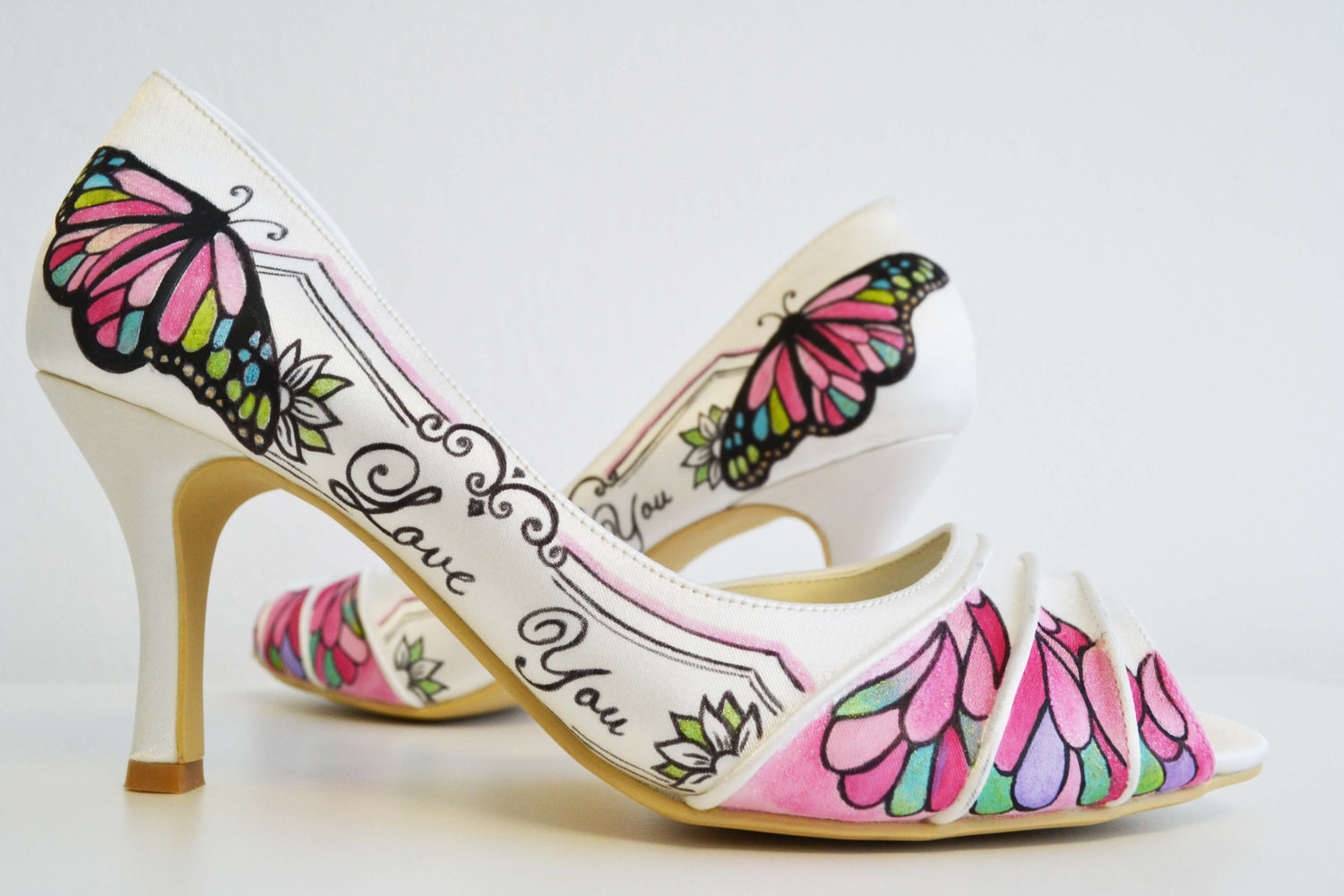 Painted Wedding Shoes
 Ponko World