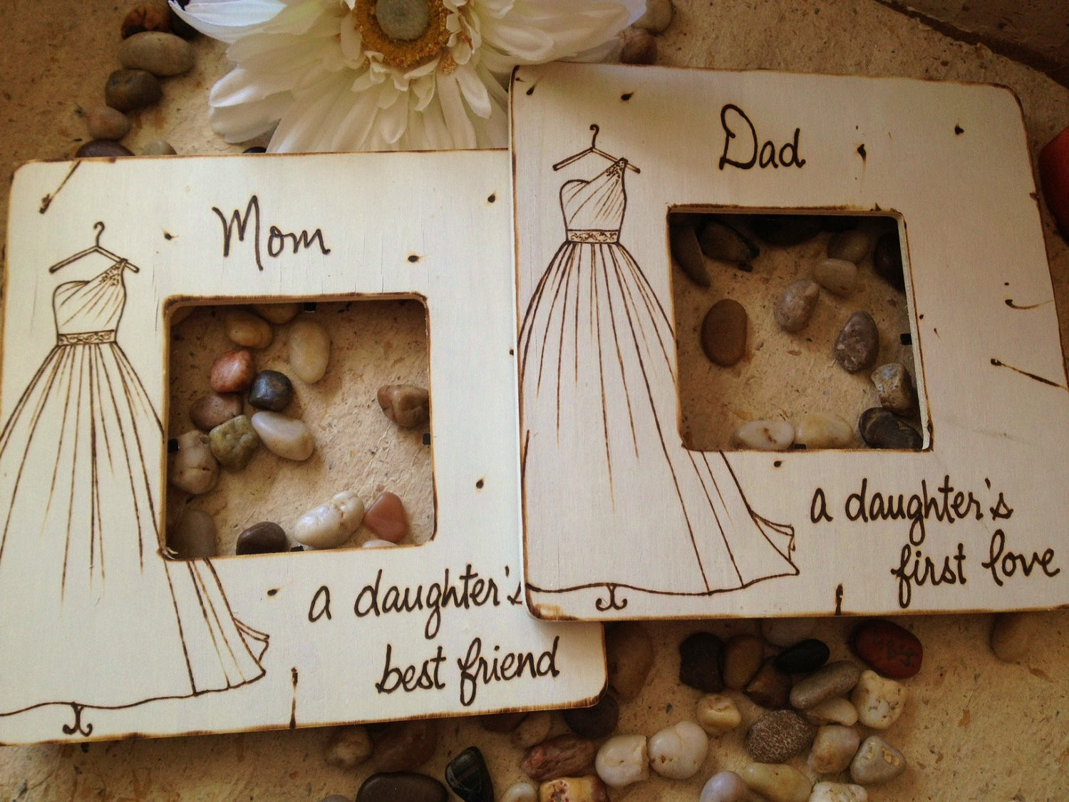 Parent Gifts For Wedding
 Set of 2 Wedding Gifts for Parents of the Bride Mom And Dad