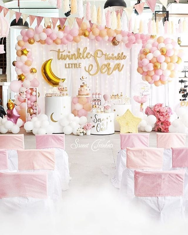 Party Themes For 1 Year Old Baby Girl
 Twinkle Twinkle Little Star