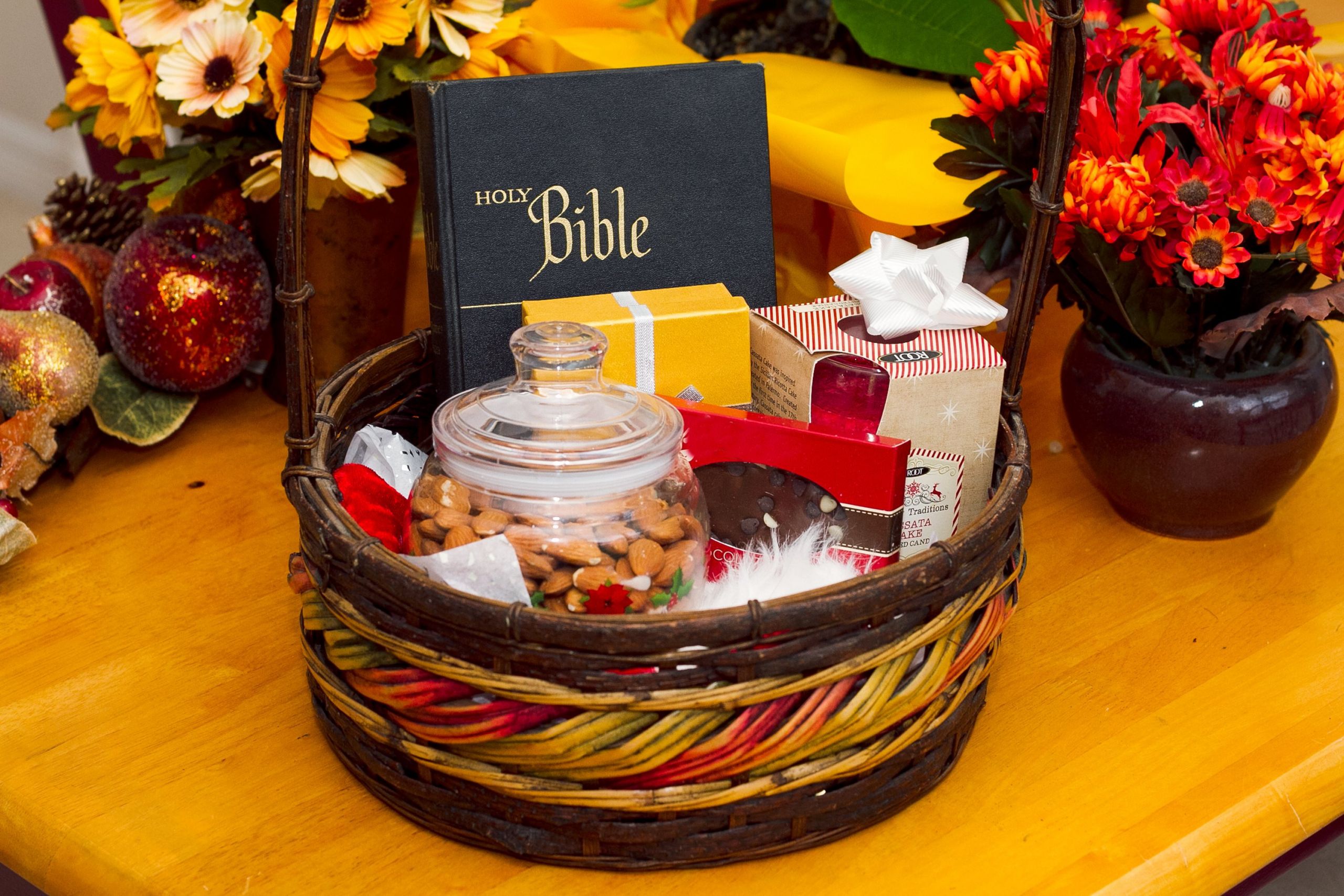 Pastor Birthday Gift Ideas
 Gift Basket Ideas for Pastors with