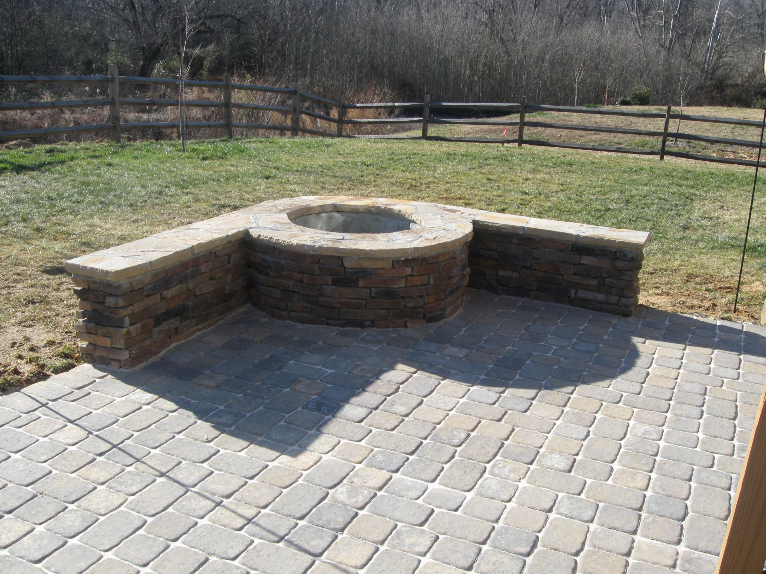 Paver Patio With Fire Pit
 How to build a stone outdoor patio