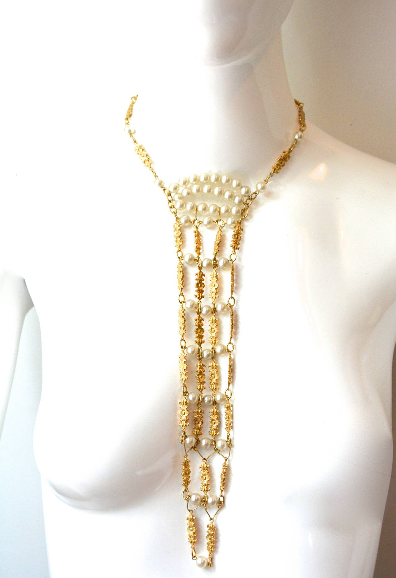Pearl Body Jewelry
 1960s Mod Pearl Body Jewelry Necklace For Sale at 1stdibs