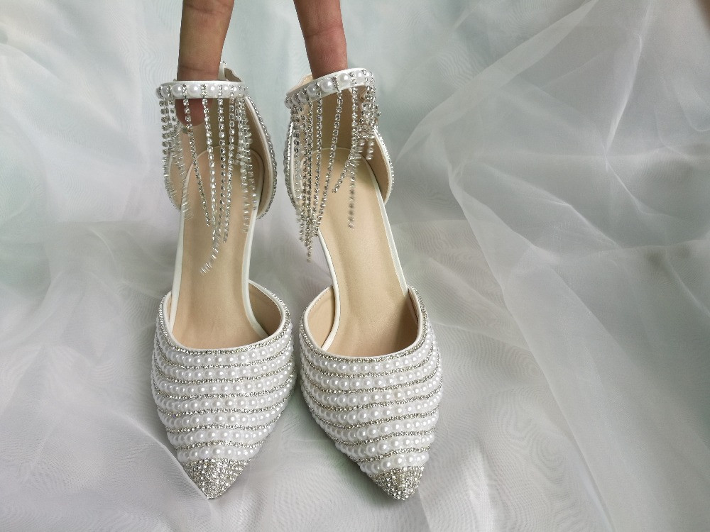 Pearl Wedding Shoes
 Crystal tassel bracelet Wedding Shoes White pearl Bridal