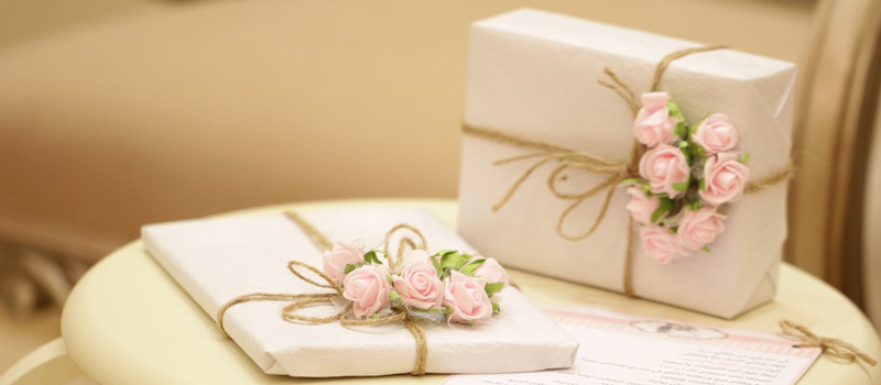 Perfect Wedding Gifts
 5 Tips to Choosing the Perfect Wedding Gift from the