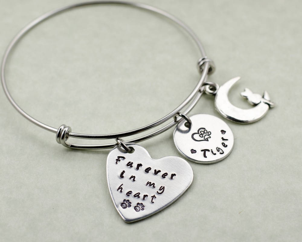 Pet Memorial Bracelet
 Personalized Pet Memorial Bracelet Engraved Sympathy Gift