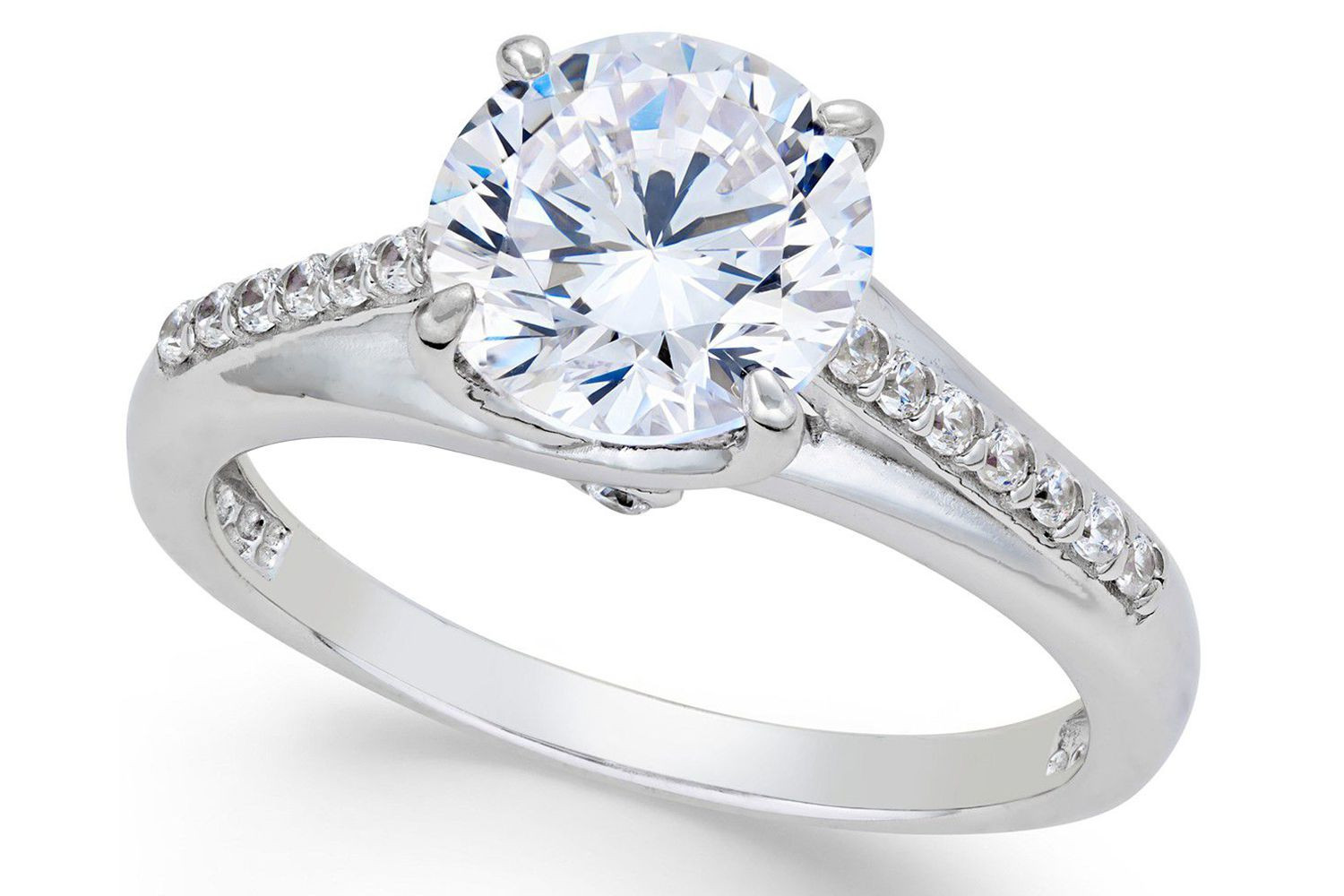 Pictures Of Diamond Rings
 The 6 Best Fake Engagement Rings to Wear When You Travel