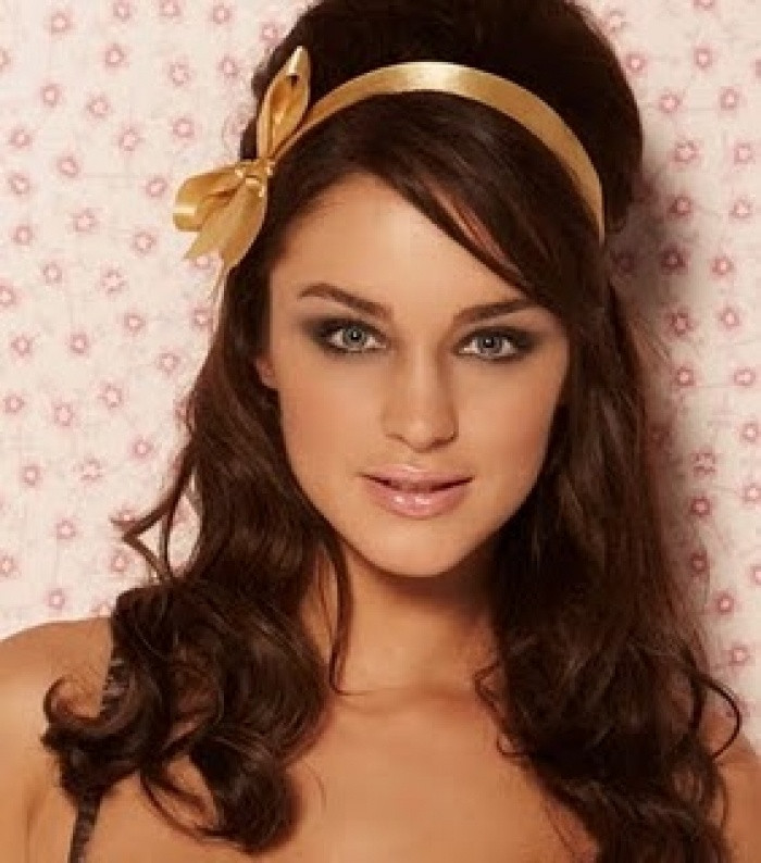 Pin Up Hairstyles For Prom
 Pin Up Hairstyles