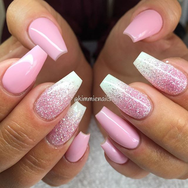 Pink And White Glitter Acrylic Nails
 47 Playful Glitter Nails That Shines From Every Angle