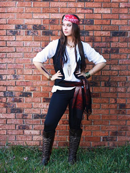 Pirates DIY Costumes
 30 PIRATE COSTUMES FOR HALLOWEEN Godfather Style