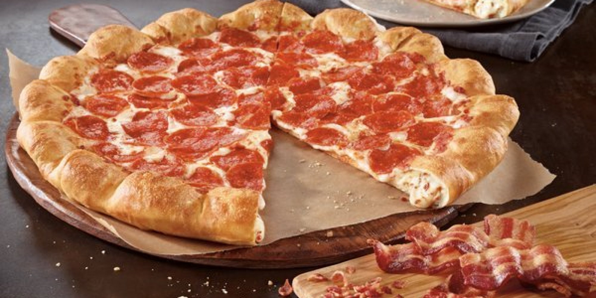 Pizza Hut Crusts
 Pizza Hut Introduces Pizza With Bacon AND Cheese In The