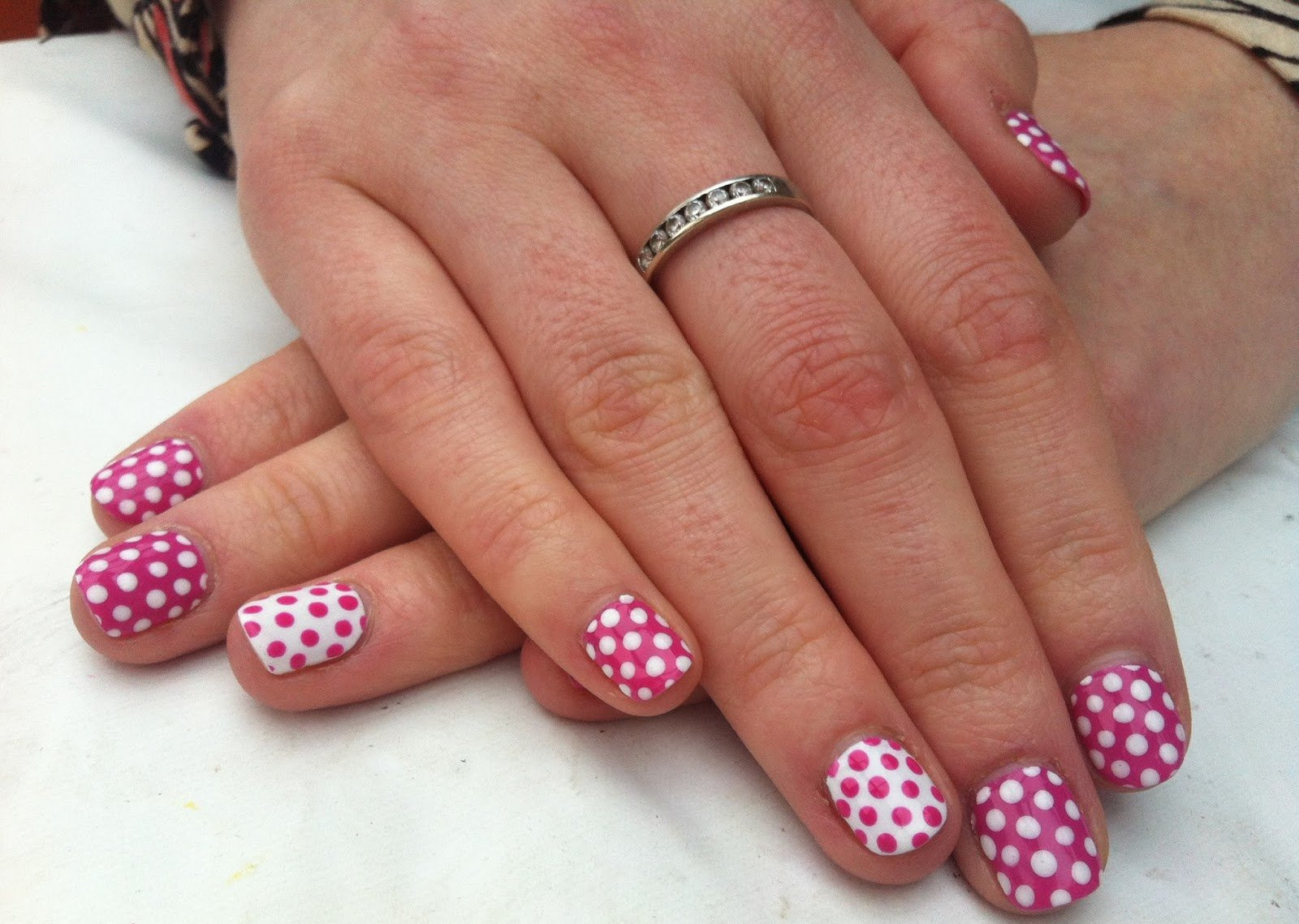 Polka Dot Nail Art
 Cute Polka Dot Nail Art Tutorial