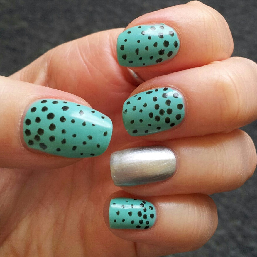 Polka Dot Nail Art
 301 Moved Permanently