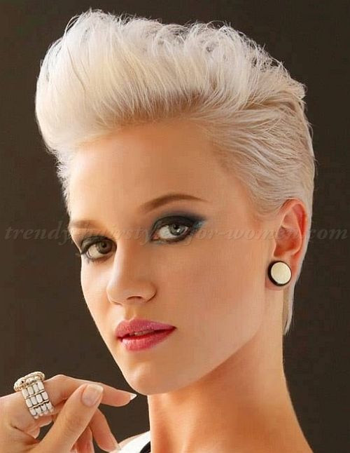 Pompadour Hairstyle Female
 133 best images about Women s Pompadours on Pinterest