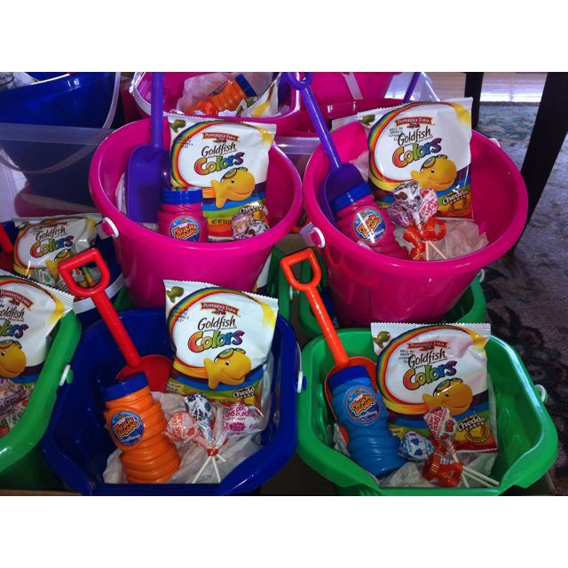 Pool Party Gift Bag Ideas
 I love this idea for party favors