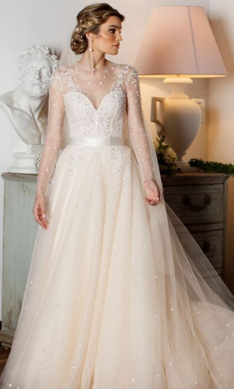 Preowned Wedding Dresses
 Monique Lhuillier Aviva Gown $10 000 Size 4